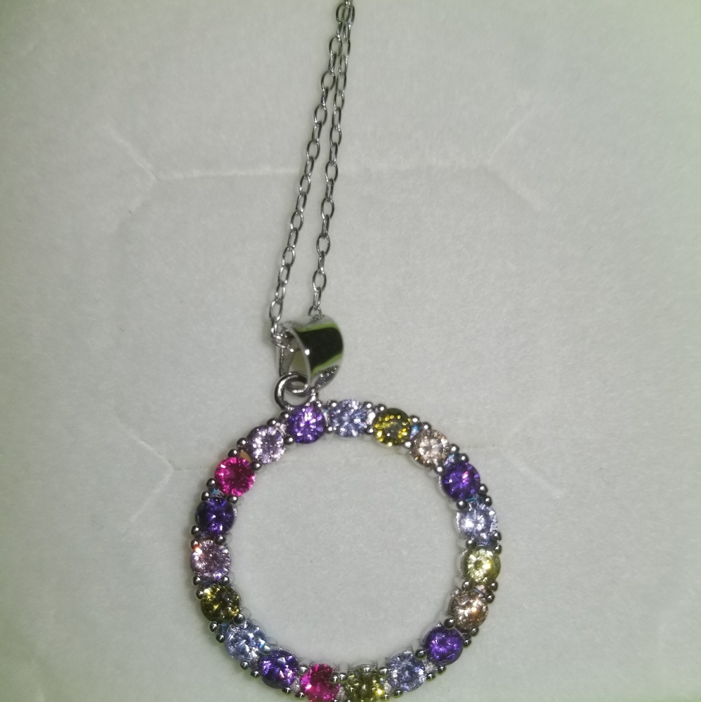 Multi-colored circle necklace